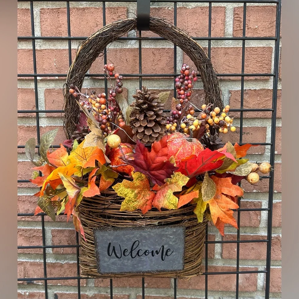 Autumn Harvest Welcome Light-Up Wreath